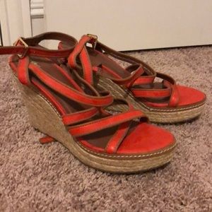 Like NEW! Strappy orange wedges